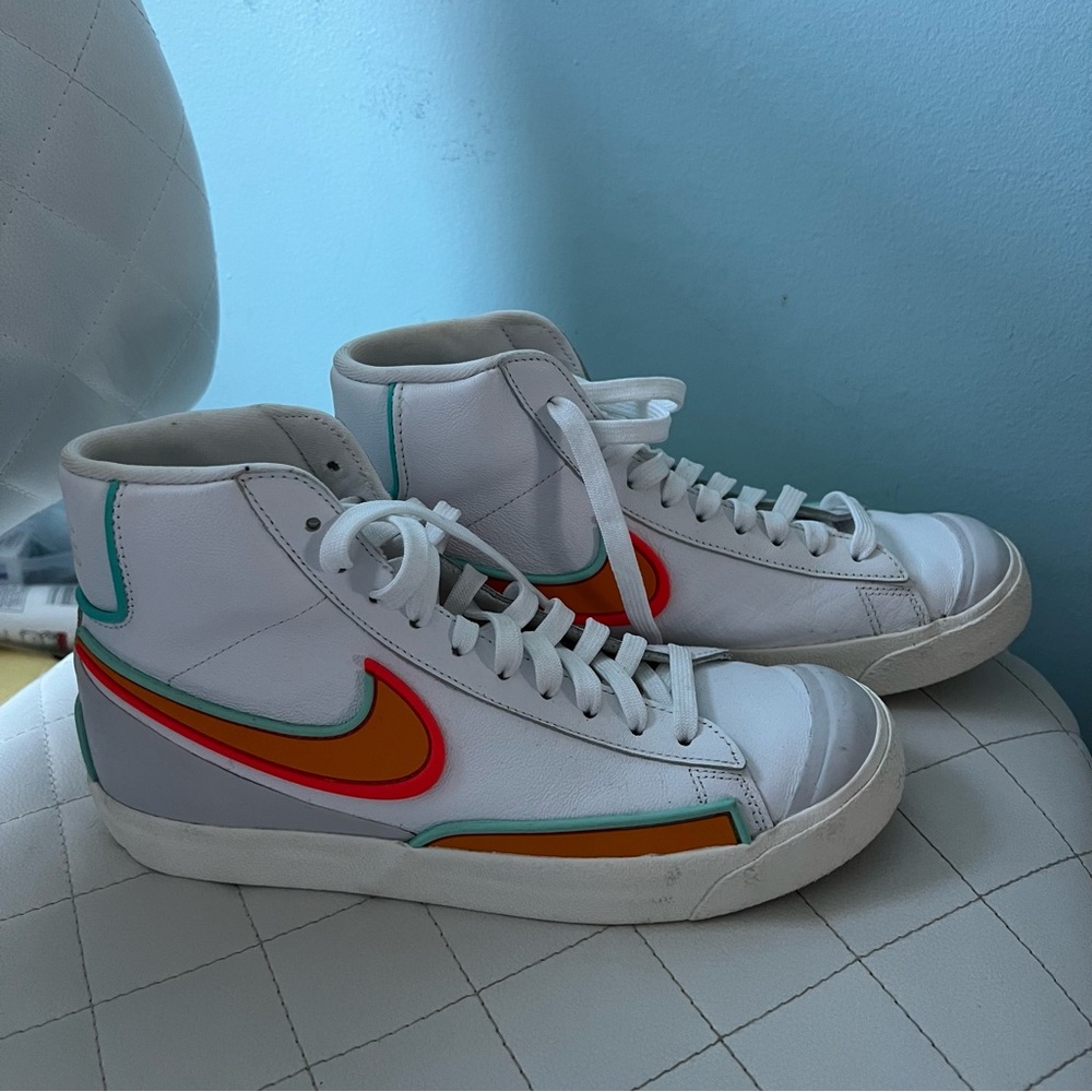 RARE Nike Blazer Mid 77 Infinite Kumquat